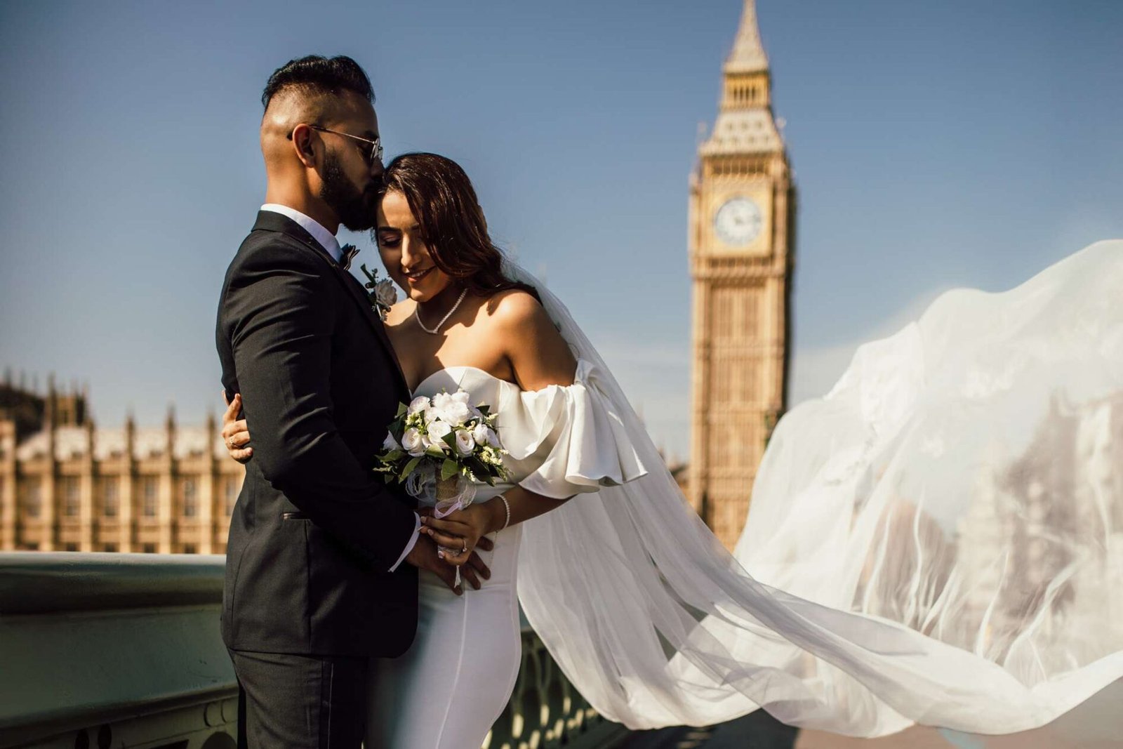 Wedding photograph from Adrian Mazur’s portfolio