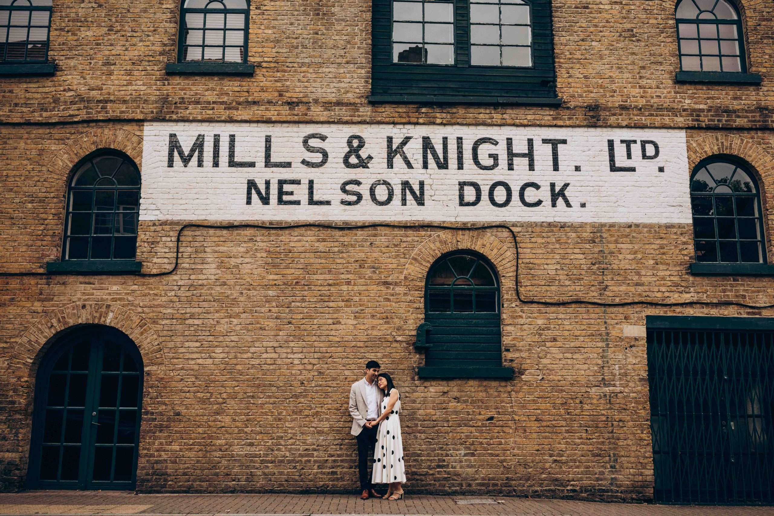 Canary Wharf Couple Photoshoot