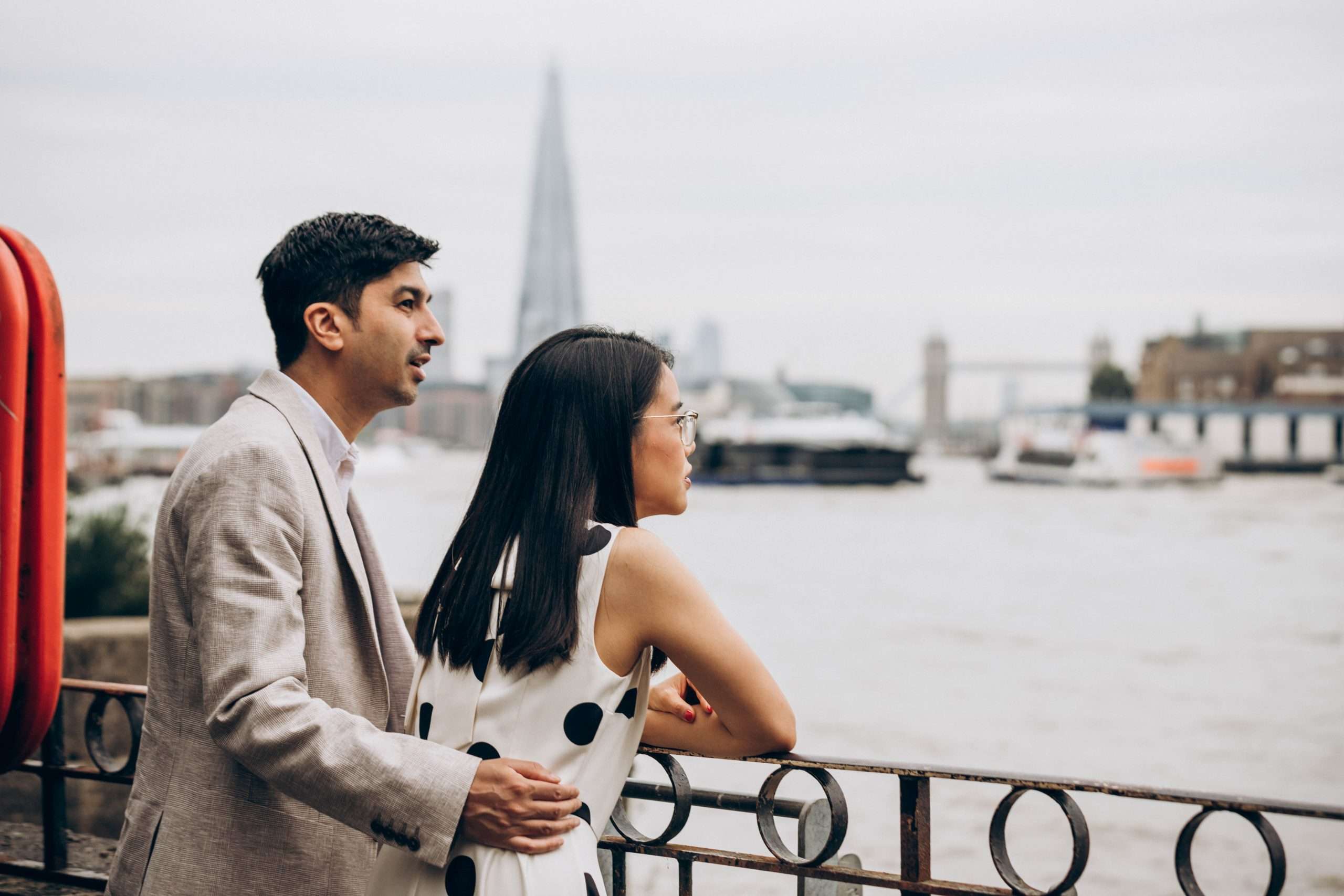 Canary Wharf Couple Photoshoot